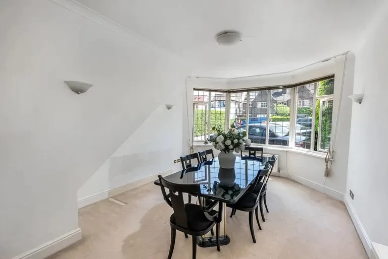 Finchley Road, Golders Green, NW11 7PE, photo 5