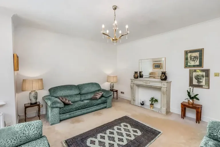 Finchley Road, Golders Green, NW11 7PE, photo 10