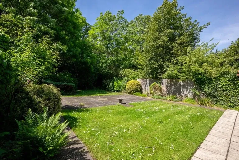 Finchley Road, Golders Green, NW11 7PE, photo 9