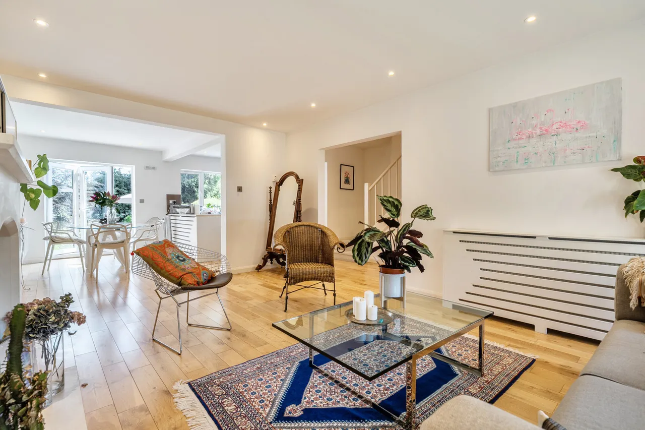 Rising Hill Close, Northwood, HA6, photo 3