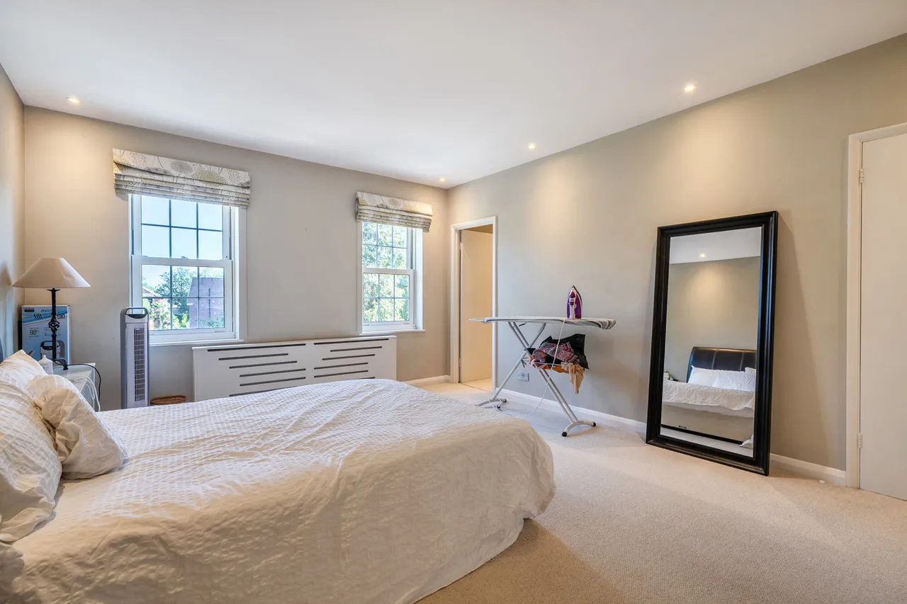 Rising Hill Close, Northwood, HA6, photo 10
