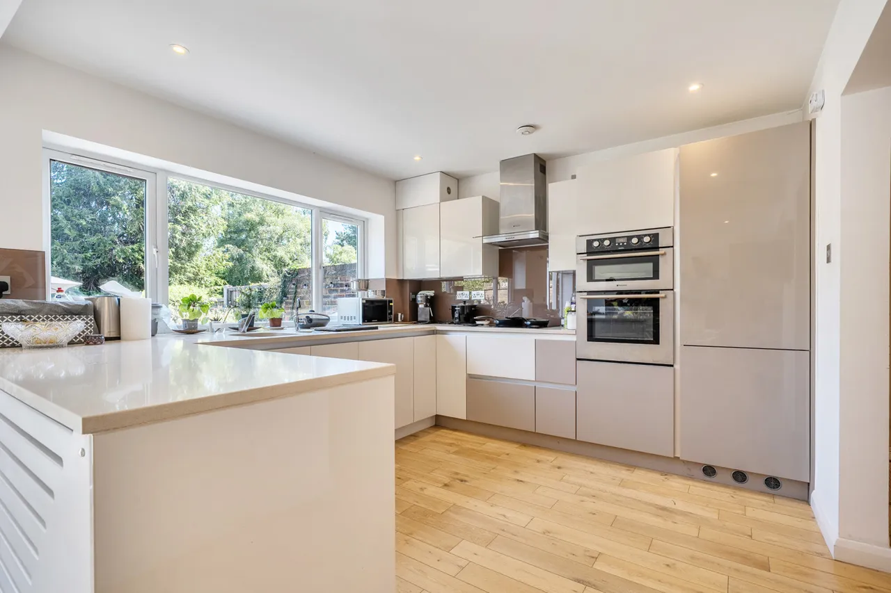 Rising Hill Close, Northwood, HA6, photo 8