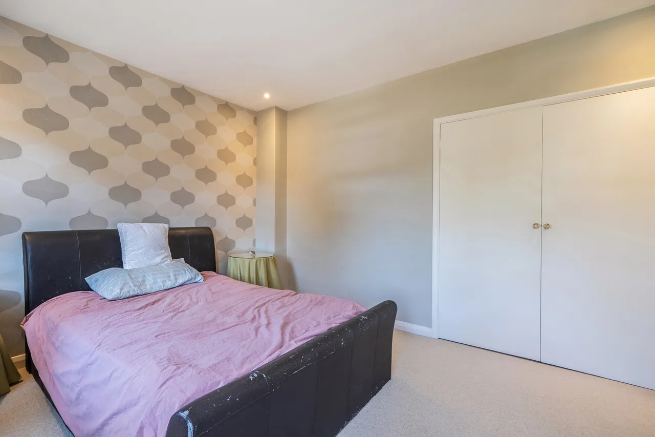 Rising Hill Close, Northwood, HA6, photo 12