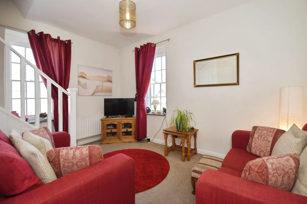Market Square, Tideswell, SK17, photo 7