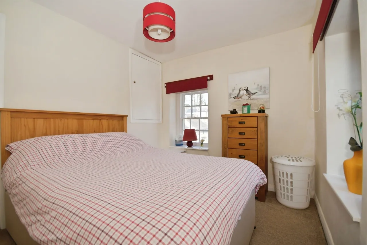 Market Square, Tideswell, SK17, photo 12