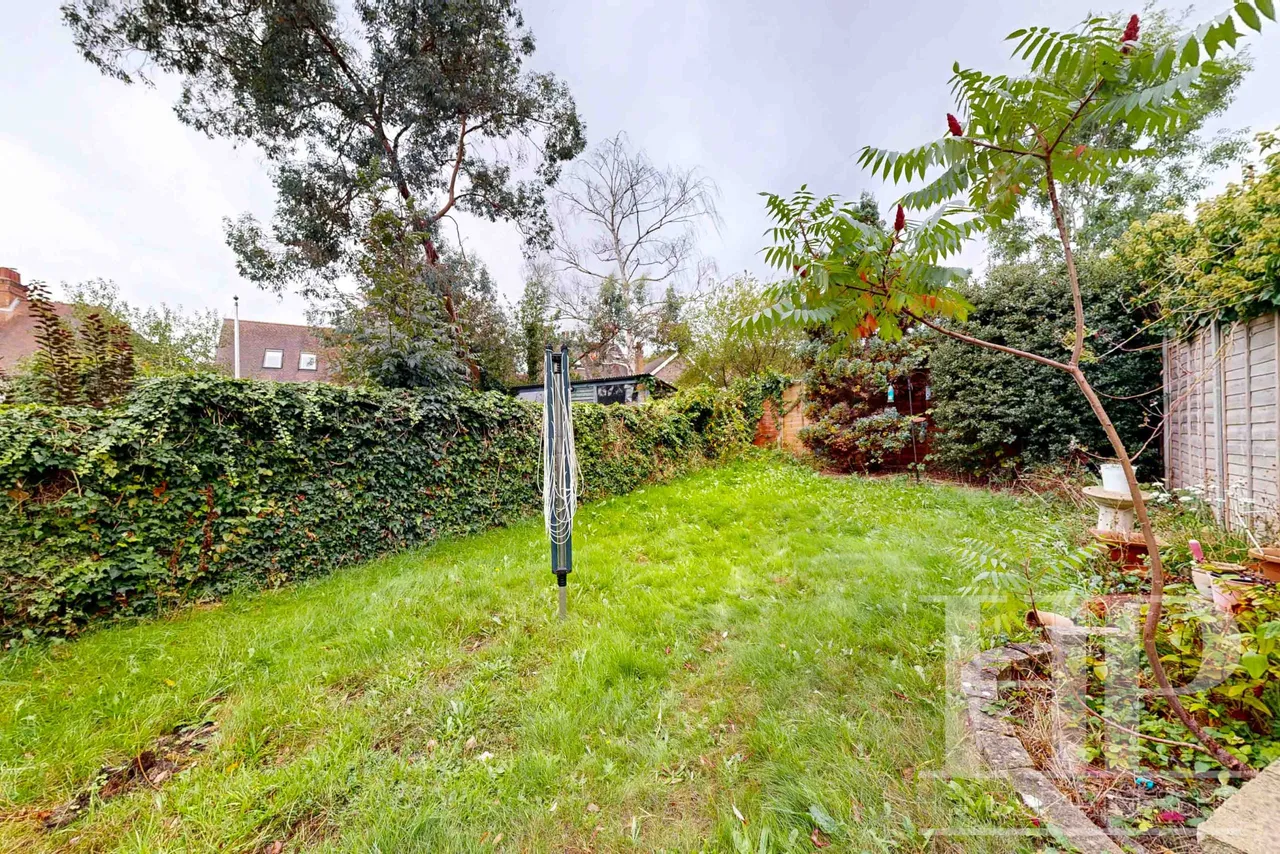 Grosvenor Road, East Grinstead, RH19, photo 4