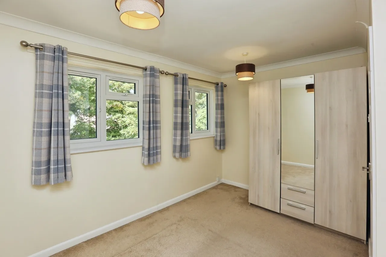 Woolwich Close, Bursledon, SO31, photo 10