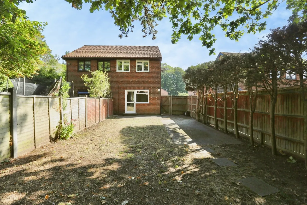 Woolwich Close, Bursledon, SO31, photo 4