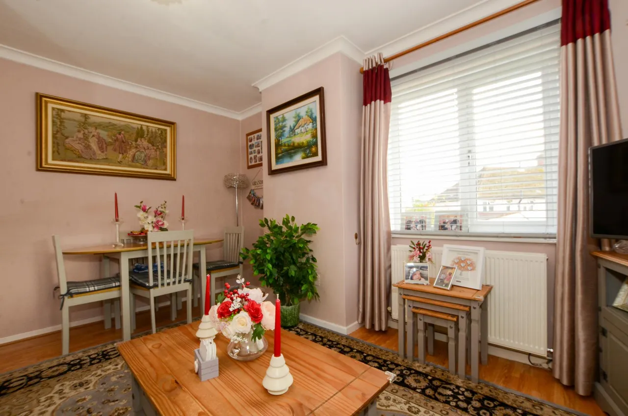Halsey Place, Watford, WD24, photo 4