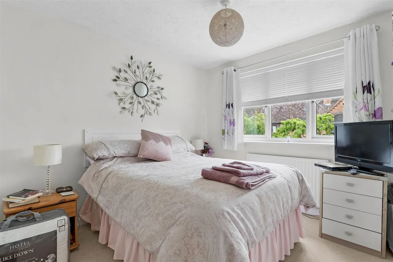 St. James Close, Harvington, WR11, photo 11