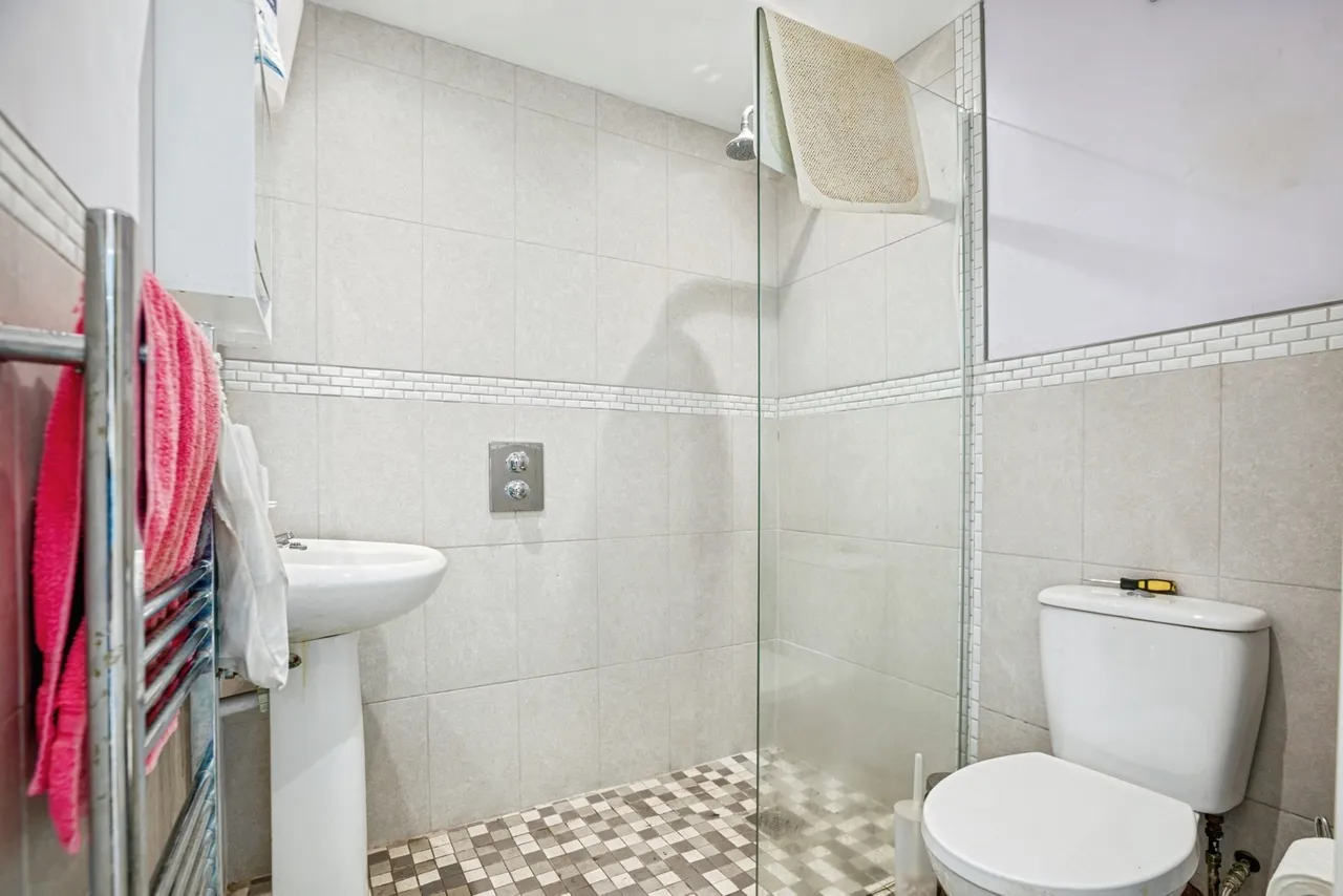 Lady Road, Blaenporth, SA43, photo 7