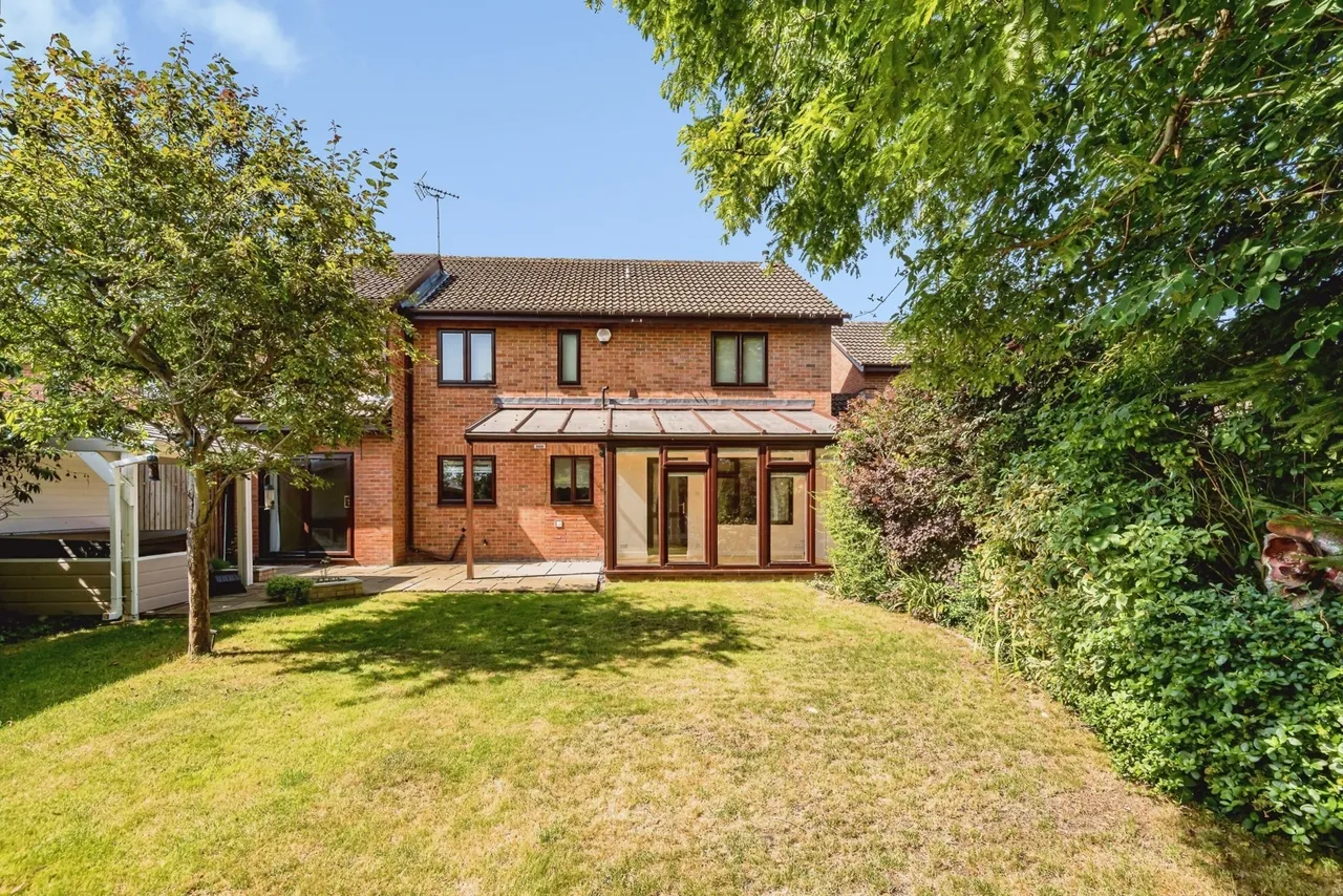 Wheelwrights, Weston Turville, Aylesbury, Buckinghamshire, HP22, photo 18