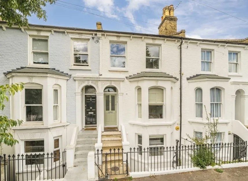 4 bed house to rent — Argyll Close, Stockwell, SW9