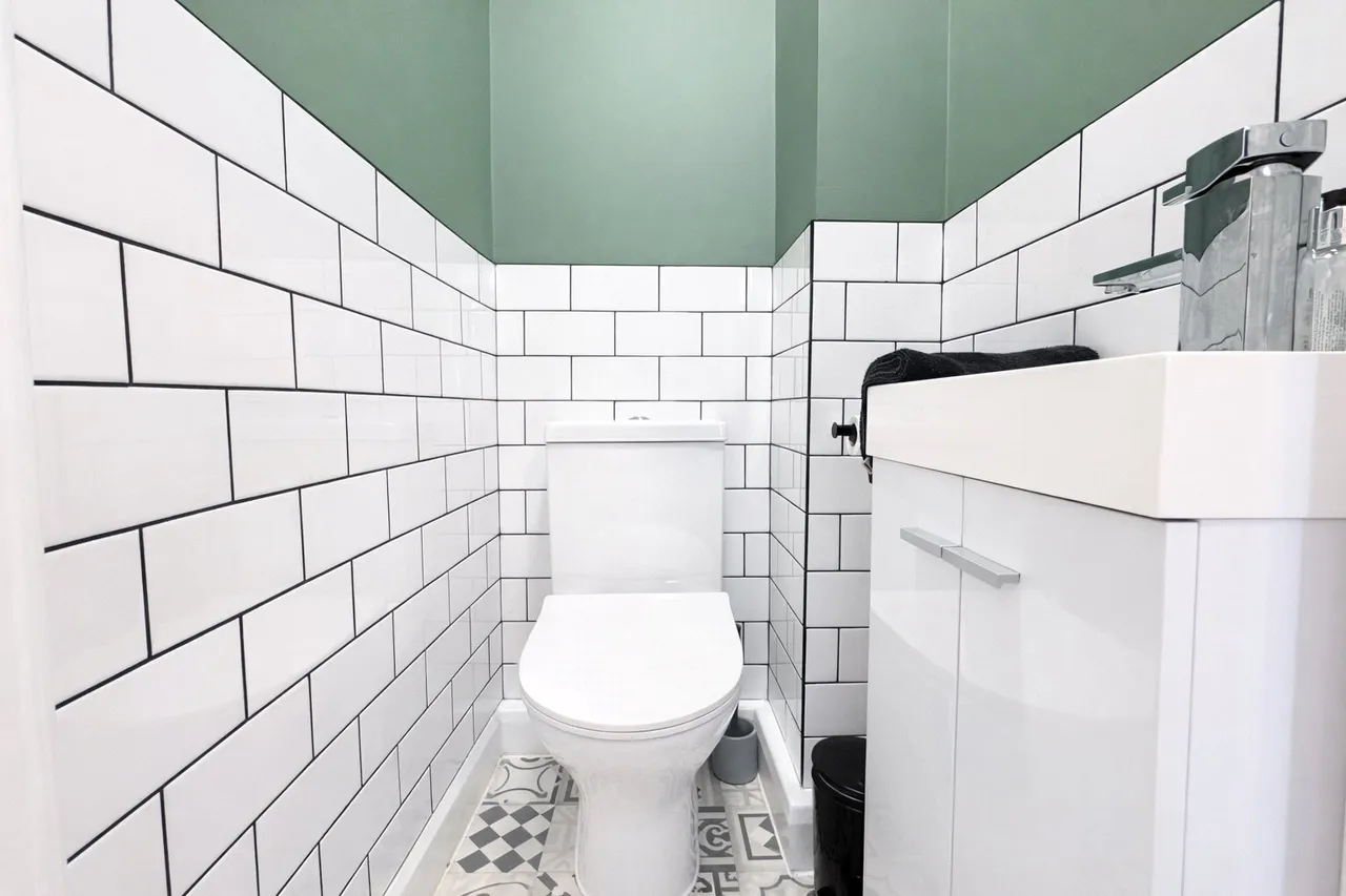 Hornsea Road, STOCKPORT, Cheshire, SK2, photo 8