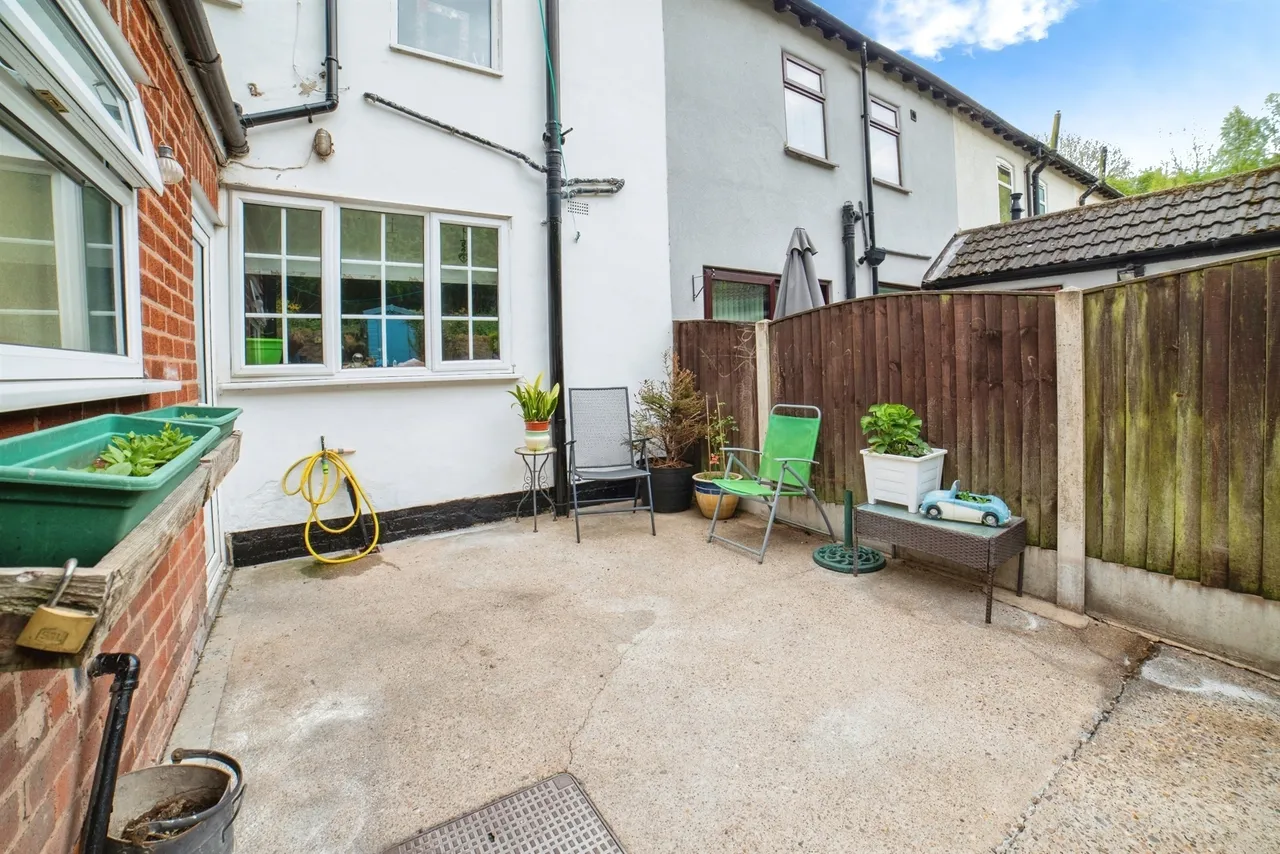 Chesterfield Road, Pleasley, NG19, photo 16