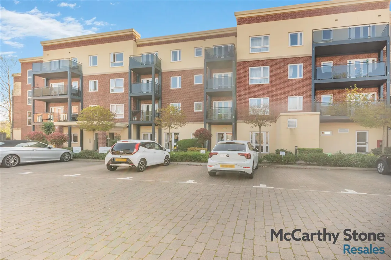 2 bed flat for sale, Recreation Road, Bromsgrove, B61