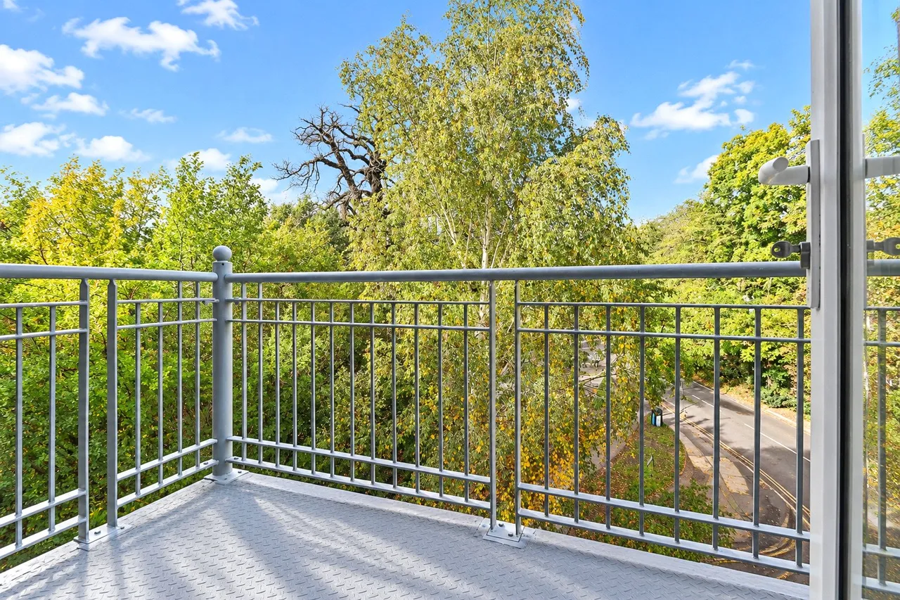 Heathside Road, Woking, GU22, photo 12