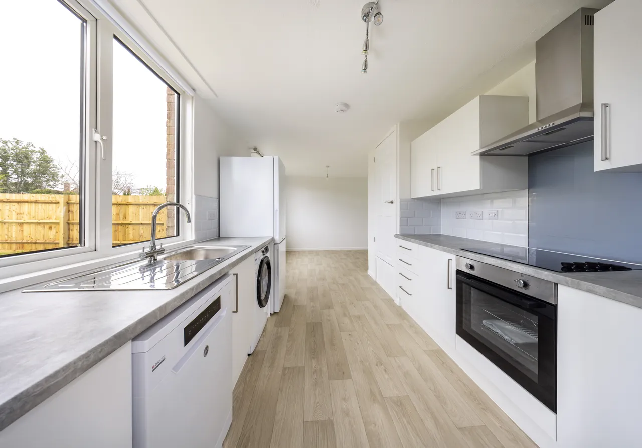 Brickley Lane, Devizes, SN10, photo 3