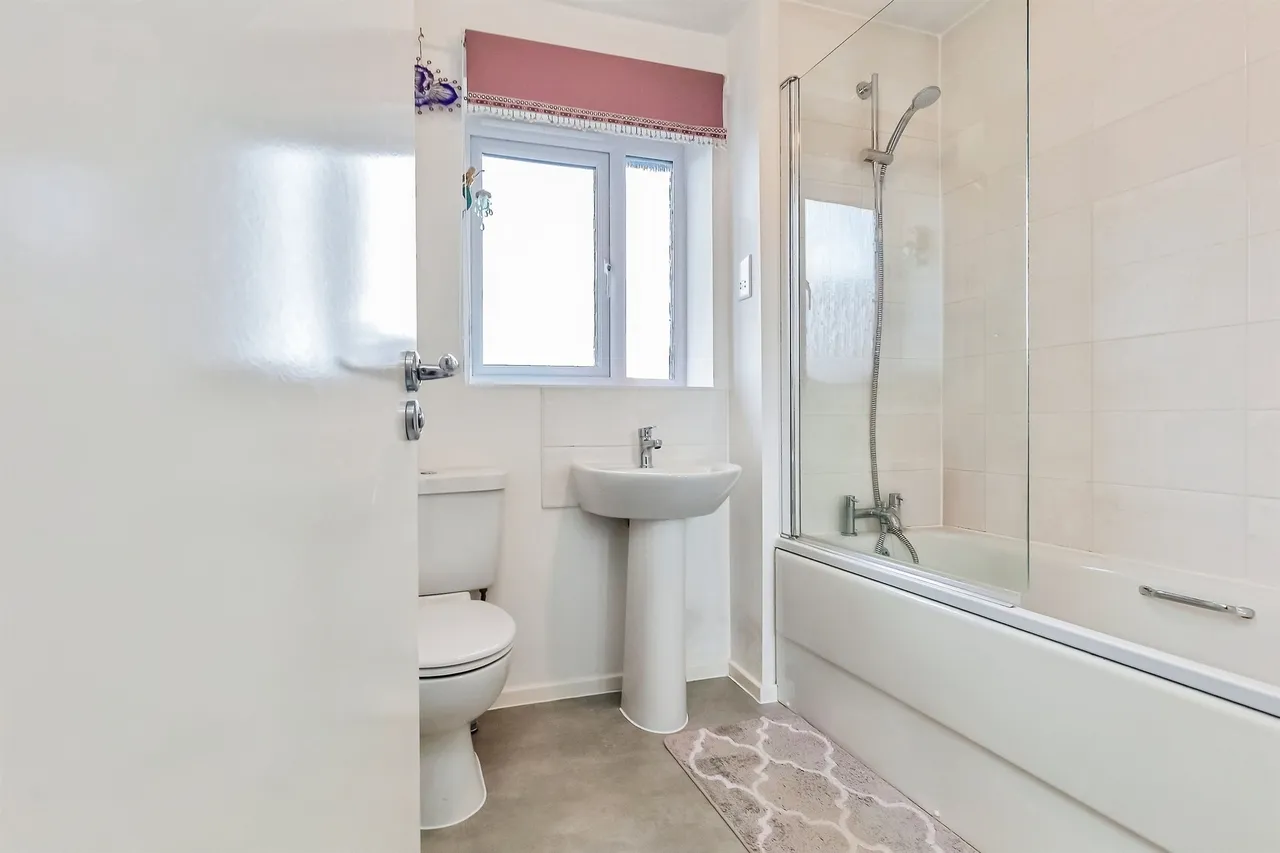 Carver Way, Ramsey, PE26, photo 11