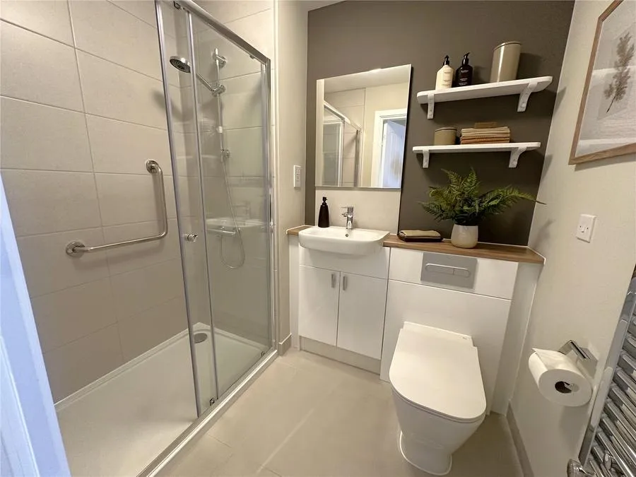 Pacific Drive, Eastbourne, BN23, photo 10