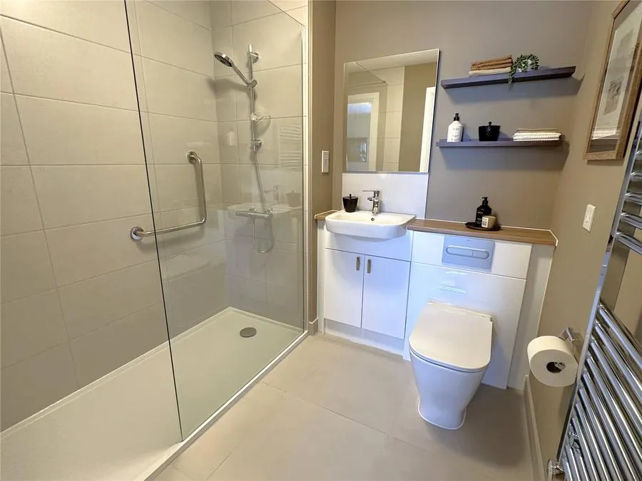 Pacific Drive, Eastbourne, BN23, photo 8