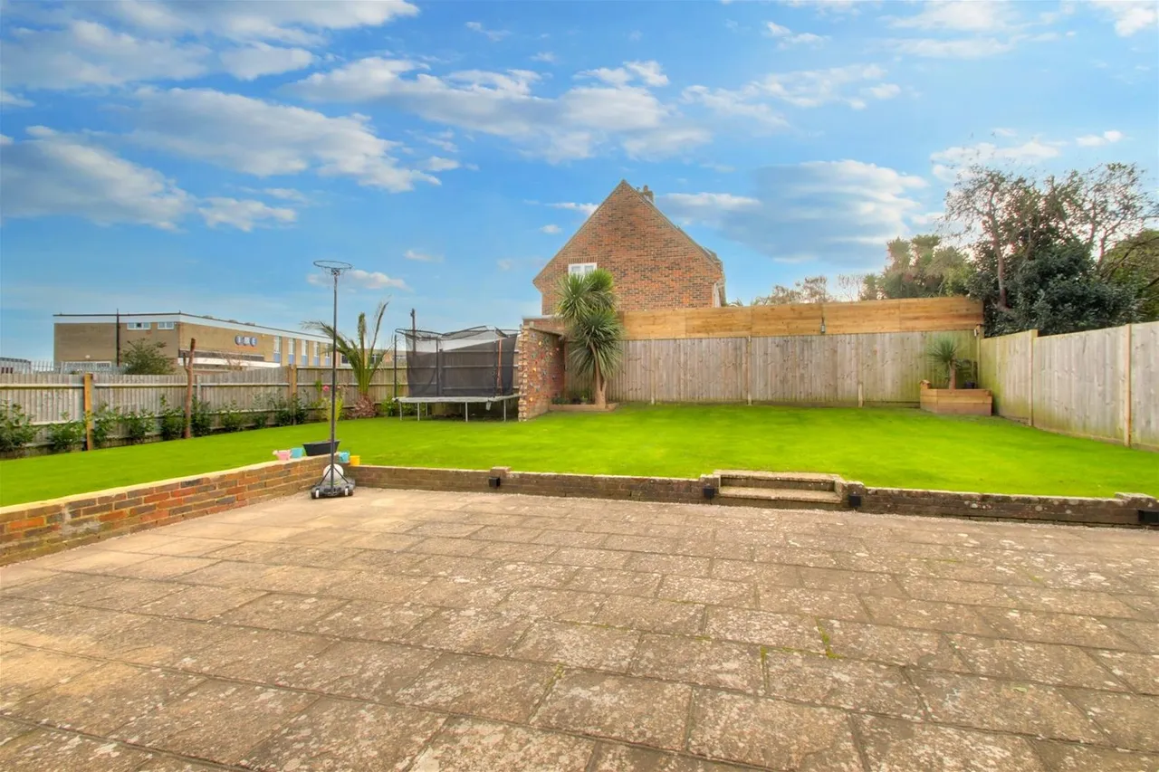 Jupps Lane, Goring-By-Sea, Worthing, photo 11