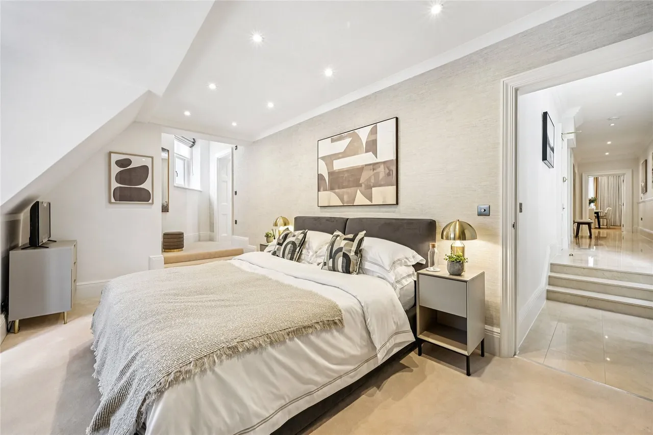 Stratton Street, London, W1J, photo 9