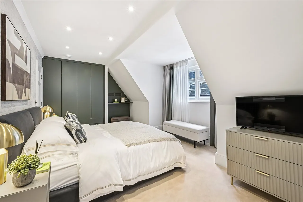 Stratton Street, London, W1J, photo 7