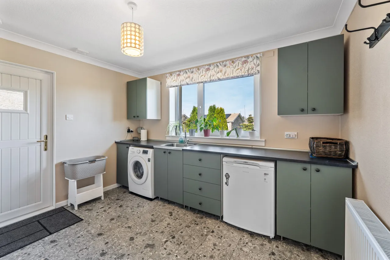 24 Lovat Avenue, Bearsden, G61 2JW, photo 21