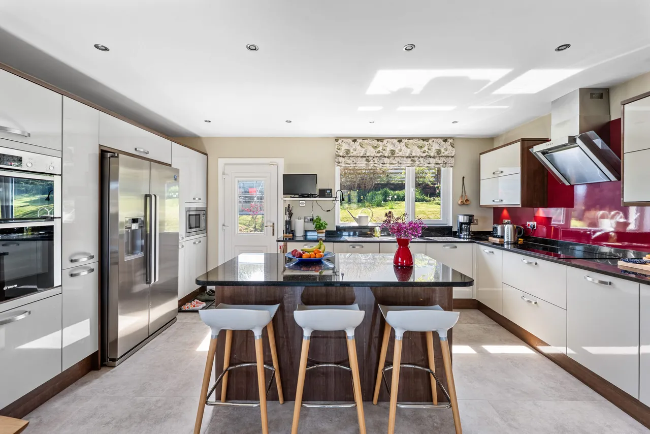 24 Lovat Avenue, Bearsden, G61 2JW, photo 9