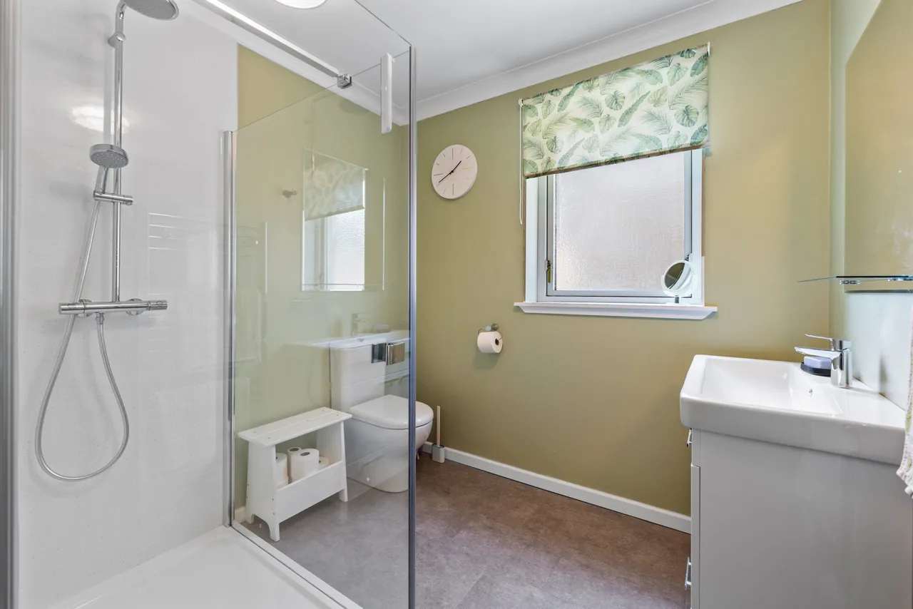24 Lovat Avenue, Bearsden, G61 2JW, photo 20