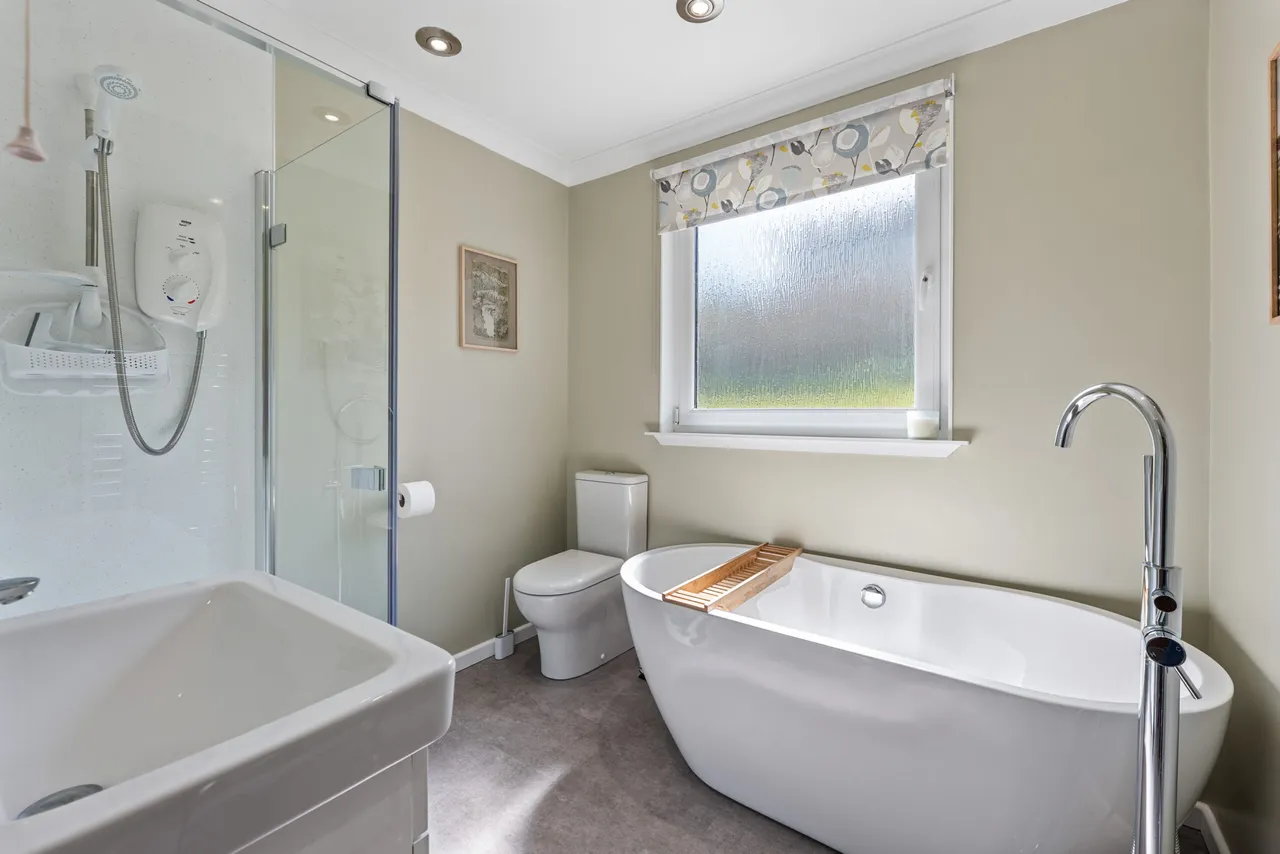 24 Lovat Avenue, Bearsden, G61 2JW, photo 18