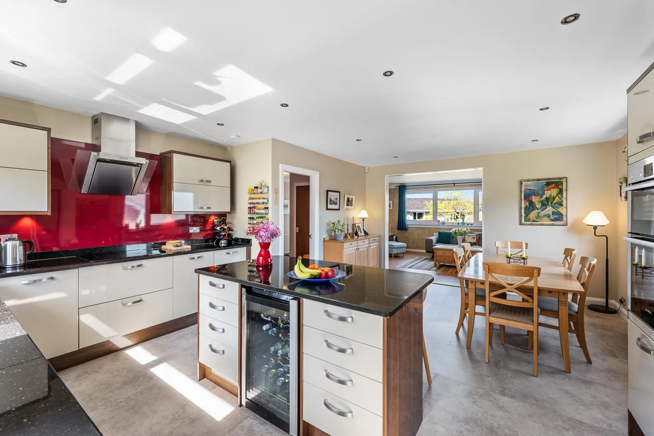 24 Lovat Avenue, Bearsden, G61 2JW, photo 5