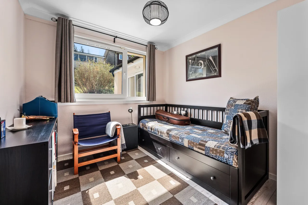 24 Lovat Avenue, Bearsden, G61 2JW, photo 17
