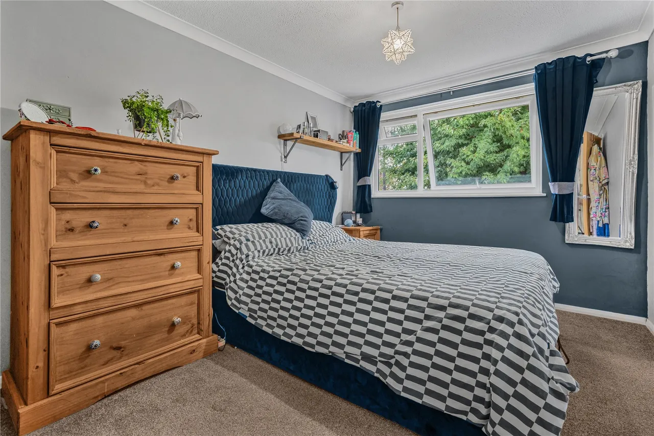 Elm Court, Knaphill, GU21, photo 11