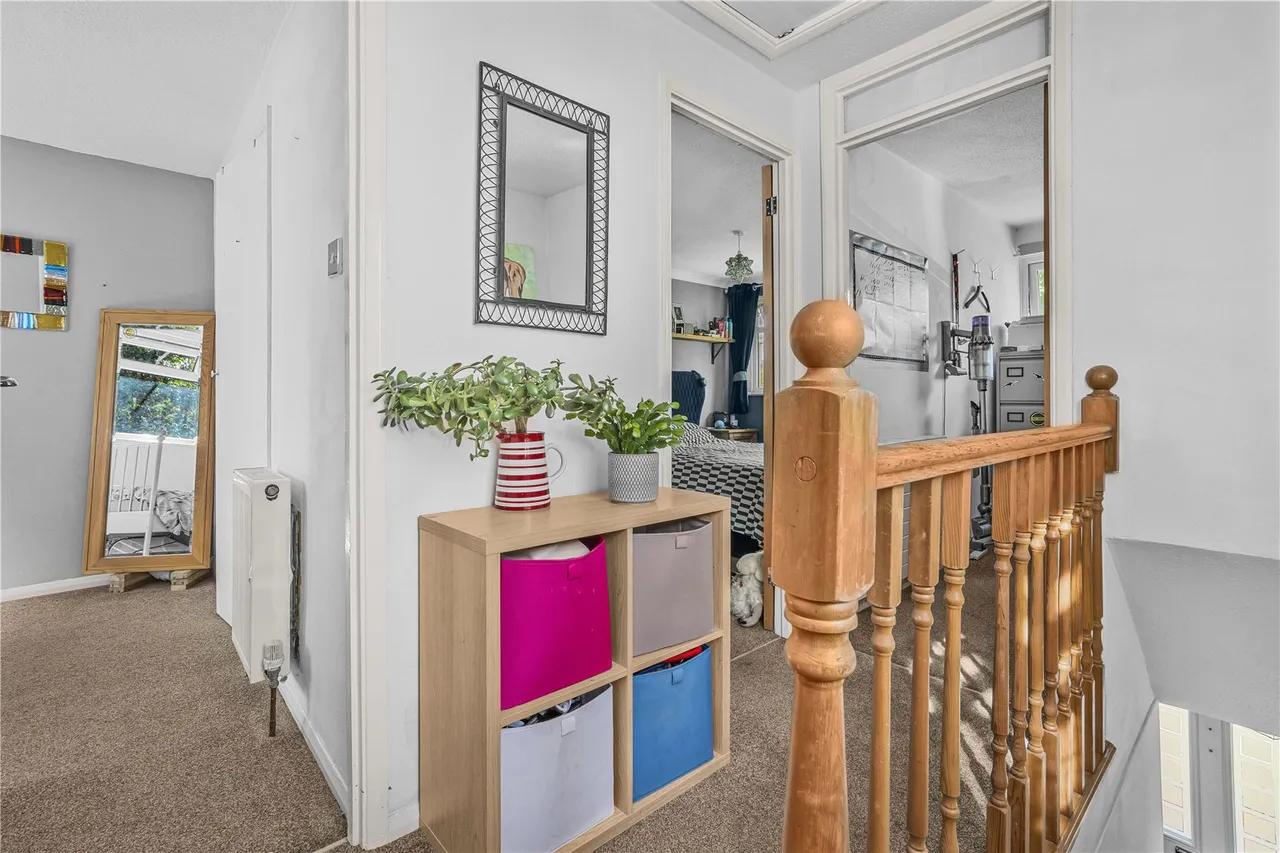Elm Court, Knaphill, GU21, photo 8