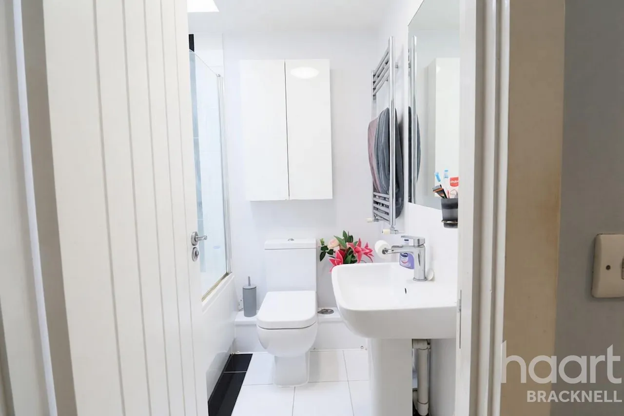 Kimberley, Bracknell, RG12, photo 21