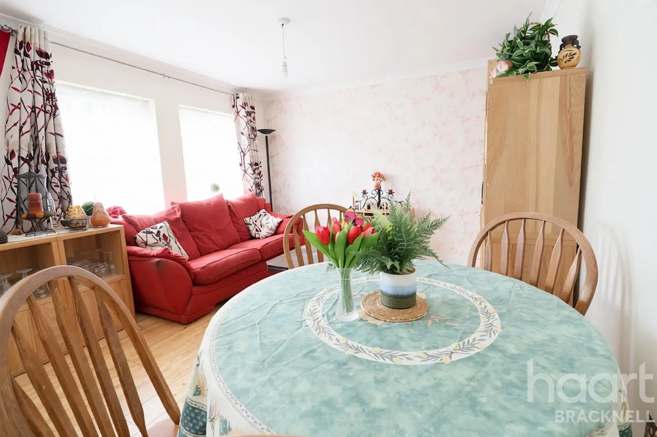 Kimberley, Bracknell, RG12, photo 9