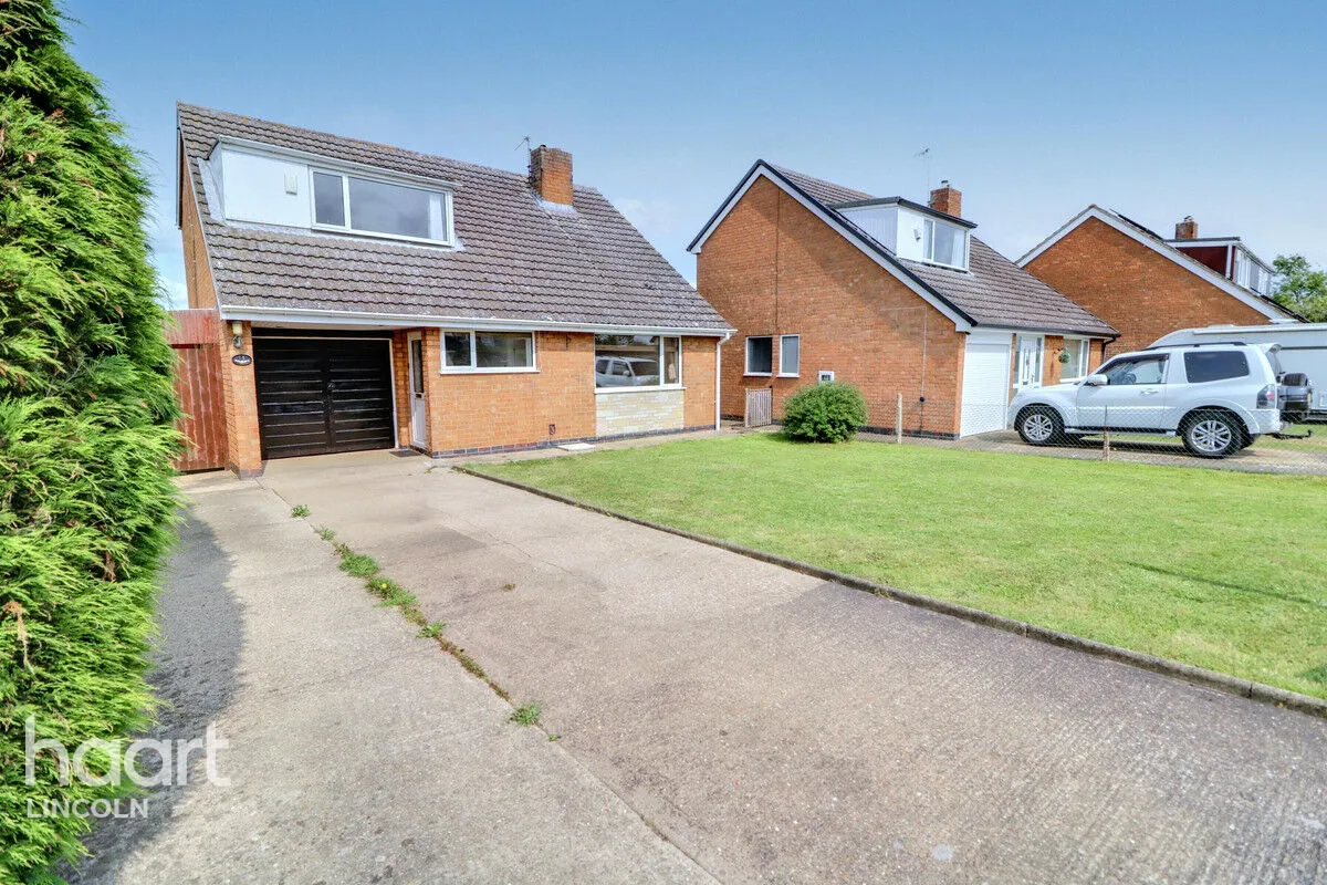 4 bed house for sale, St Simons Drive, Cherry Willingham, LN3