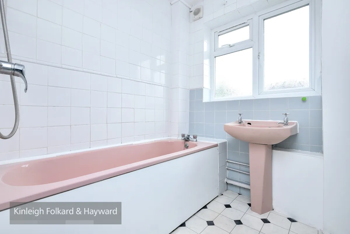 Windsor Court, London, N14, photo 5