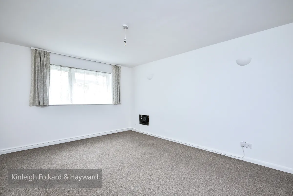 Windsor Court, London, N14, photo 3