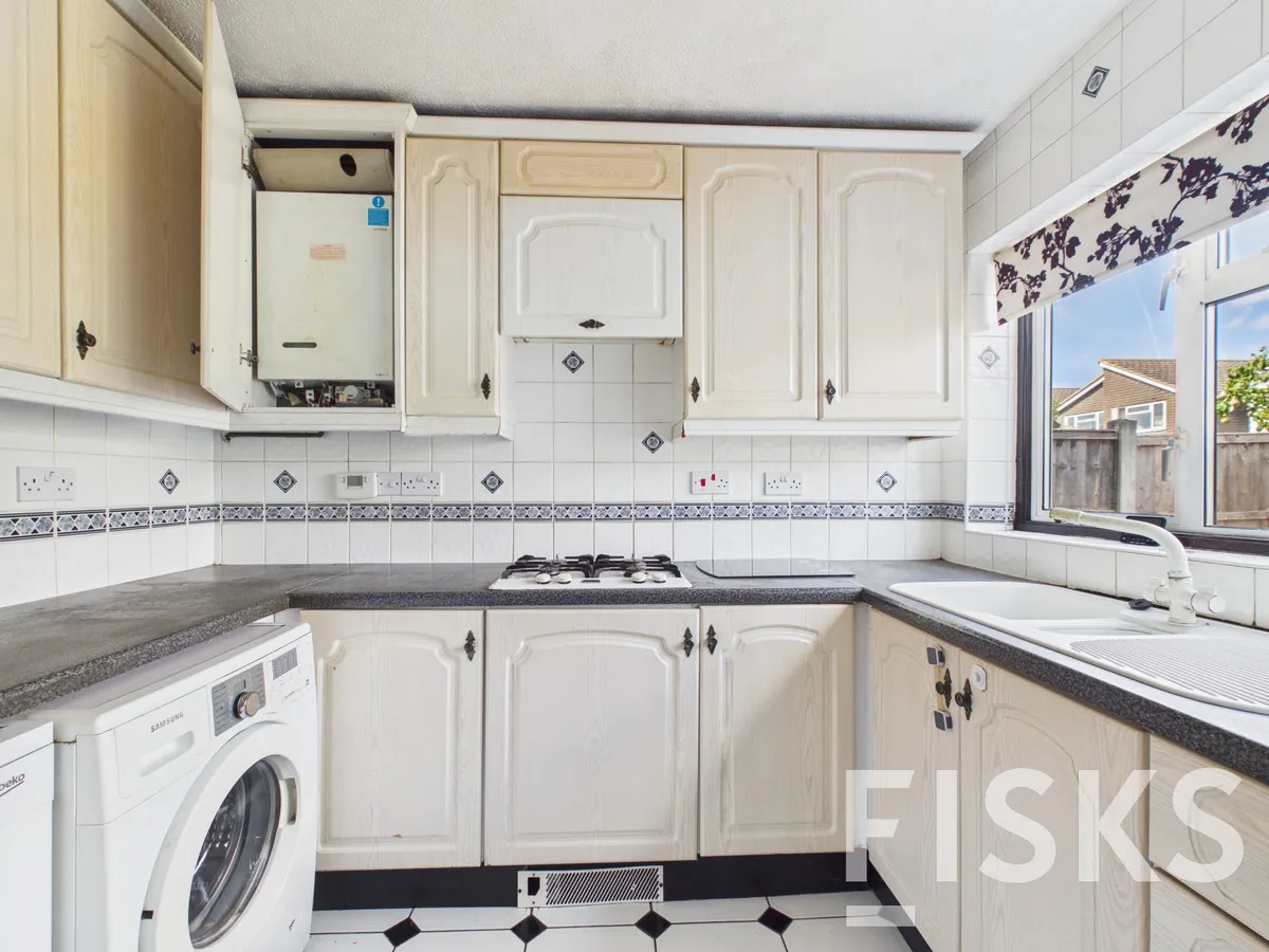 London Road, Benfleet, SS7, photo 5