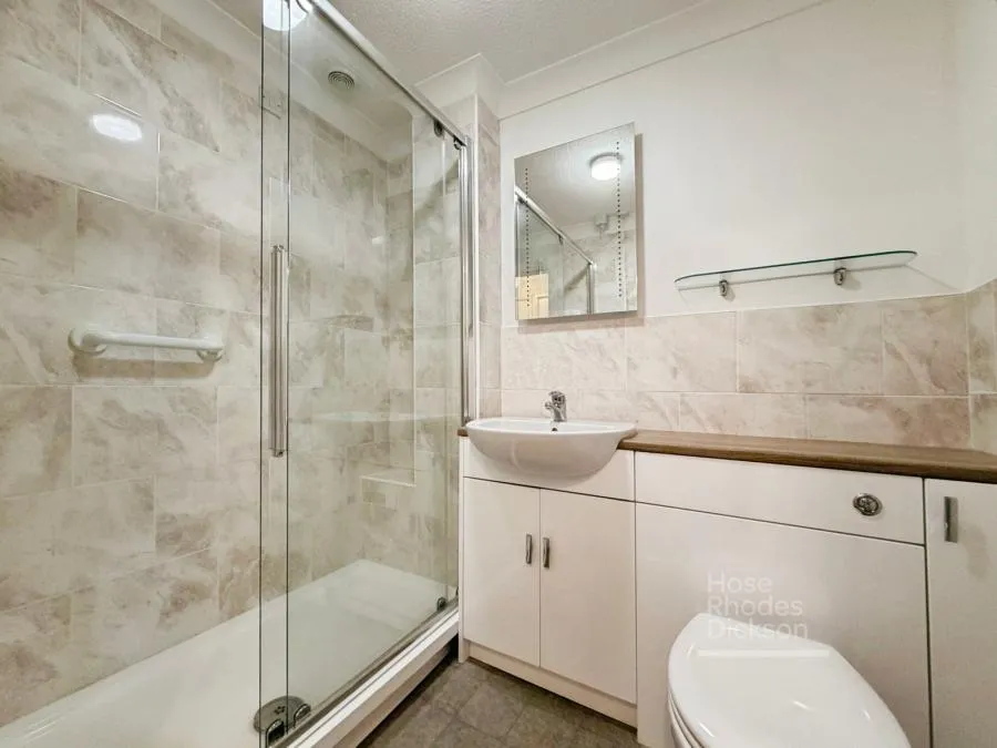 Trafalgar Road, Newport, PO30, photo 6
