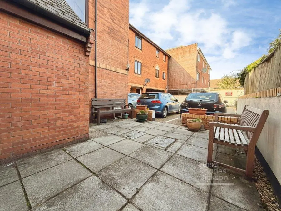 Trafalgar Road, Newport, PO30, photo 7