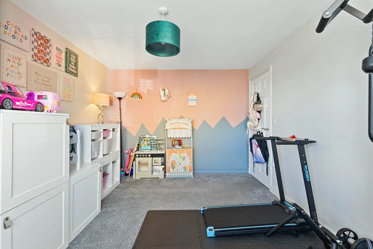 Lumley Gardens, Castleford, photo 9