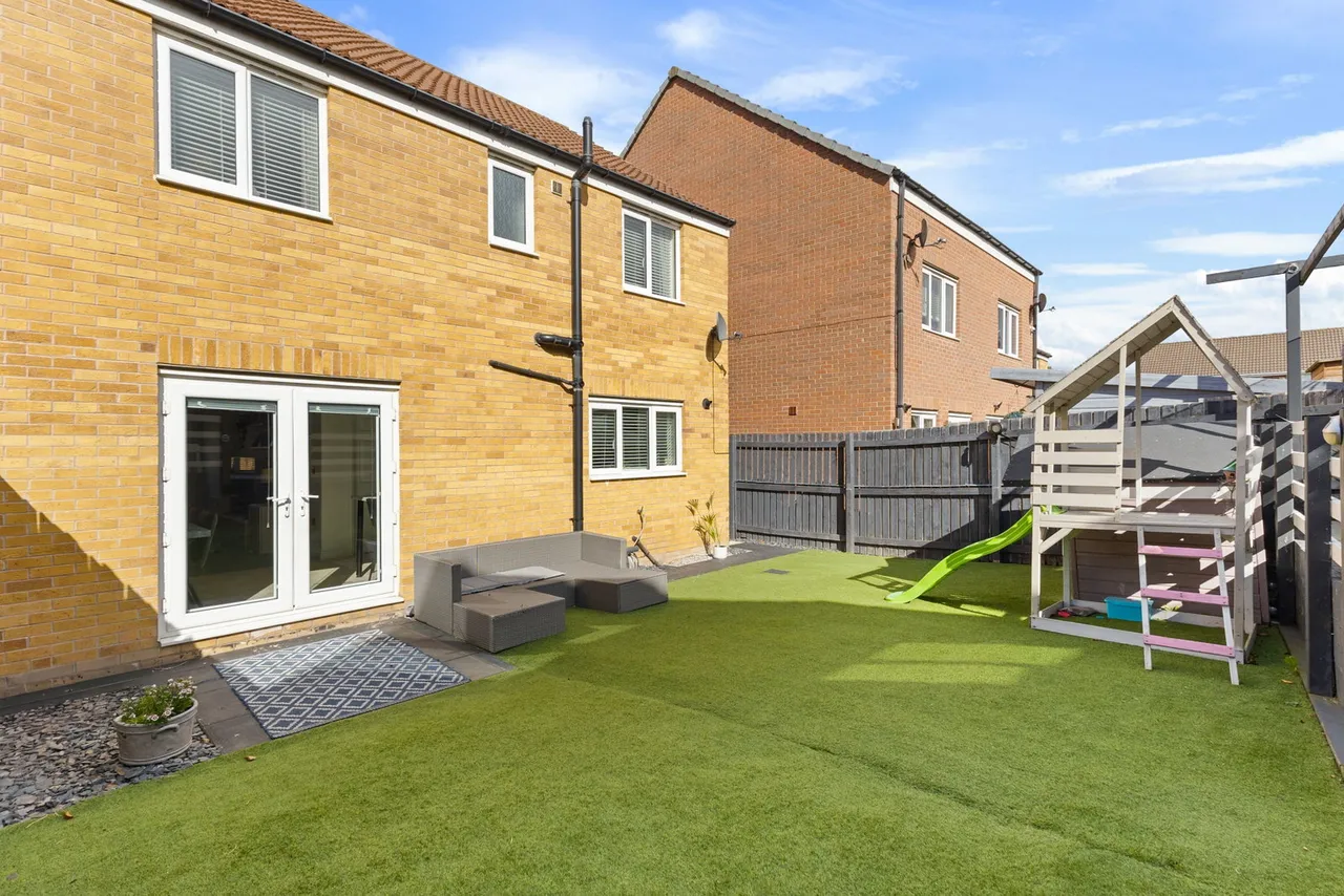 Lumley Gardens, Castleford, photo 24