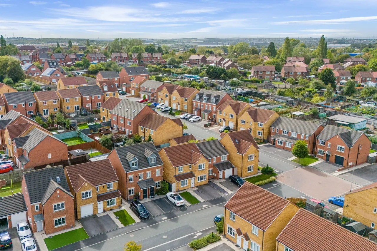 Lumley Gardens, Castleford, photo 25