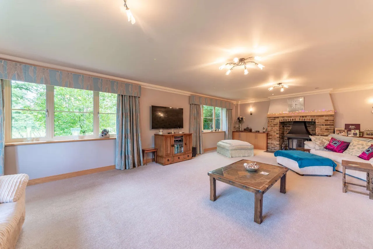 West Meon, Petersfield, Hampshire, GU32 1JS, photo 4