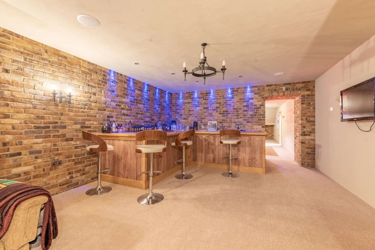 West Meon, Petersfield, Hampshire, GU32 1JS, photo 10