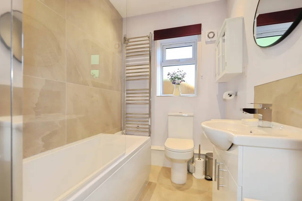 Ludlow Road, Kidderminster, DY10, photo 16
